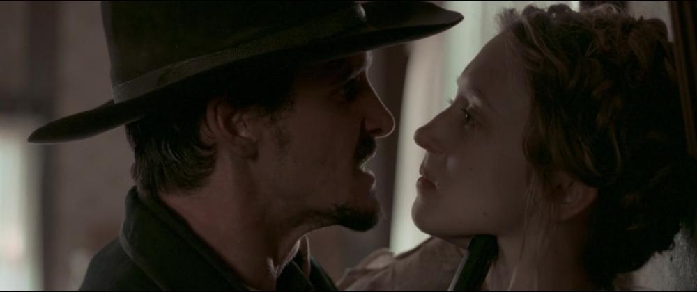 ValleyOfViolence-Caps-668.jpg