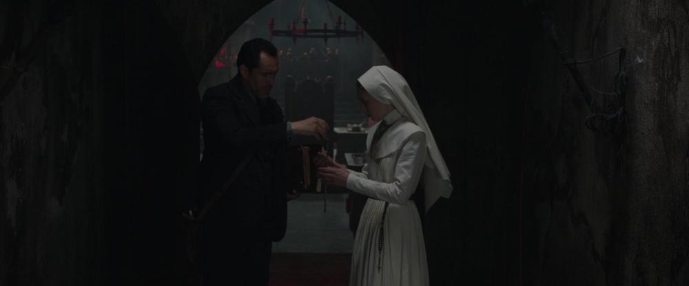 Click to view full size image
==============
TheNun2018_Caps-2206.jpg TheNun2018_Caps-2206.jpg