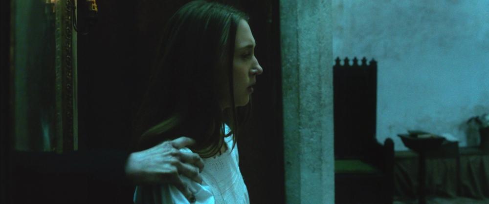 TheNun-ProductionStills-005.jpg