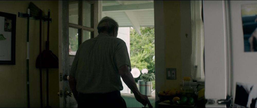 Click to view full size image
==============
2018TheMule_Screencaps-0092.jpg 2018TheMule_Screencaps-0092.jpg