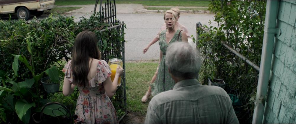 Click to view full size image
==============
2018TheMule_Screencaps-0103.jpg 2018TheMule_Screencaps-0103.jpg