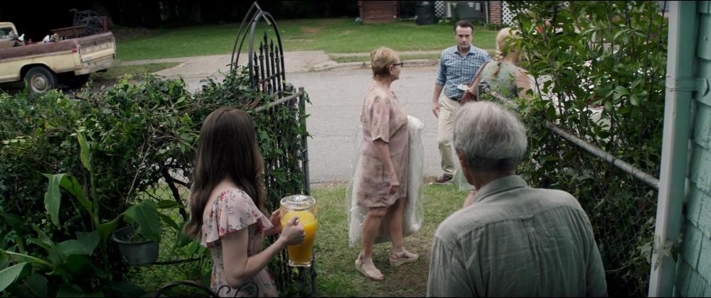 Click to view full size image
==============
2018TheMule_Screencaps-0113.jpg 2018TheMule_Screencaps-0113.jpg