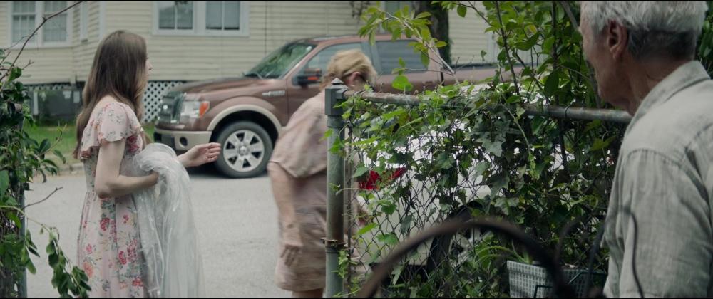 Click to view full size image
==============
2018TheMule_Screencaps-0198.jpg 2018TheMule_Screencaps-0198.jpg