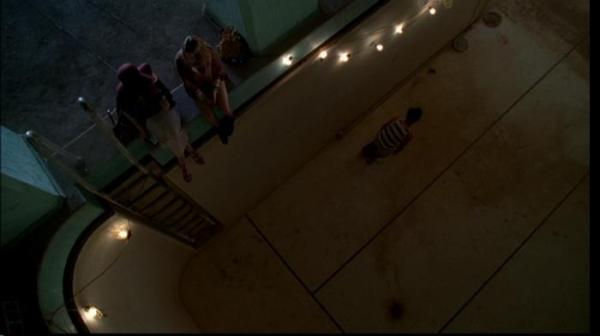 Click to view full size image
==============
1x02-Home_Invasion-0012.jpg 1x02-Home_Invasion-0012.jpg