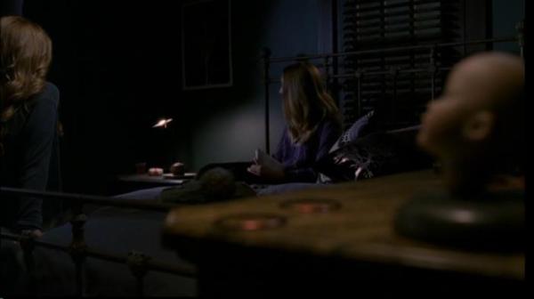 Click to view full size image
==============
1x02-Home_Invasion-0104.jpg 1x02-Home_Invasion-0104.jpg
