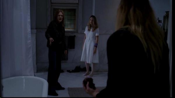 1x02-Home_Invasion-0334.jpg