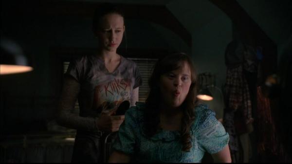 1x04-Halloween_Part_1__-0091.jpg