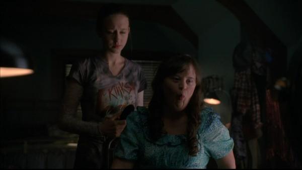 1x04-Halloween_Part_1__-0092.jpg