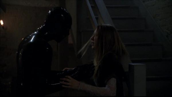 1x04-Halloween_Part_1__-0129.jpg