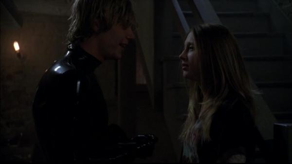Click to view full size image
==============
1x04-Halloween_Part_1__-0140.jpg 1x04-Halloween_Part_1__-0140.jpg