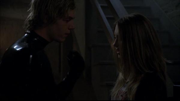 1x04-Halloween_Part_1__-0149.jpg