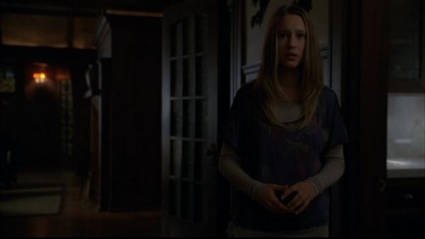 Click to view full size image
==============
1x04-Halloween_Part_1__-0379.jpg 1x04-Halloween_Part_1__-0379.jpg