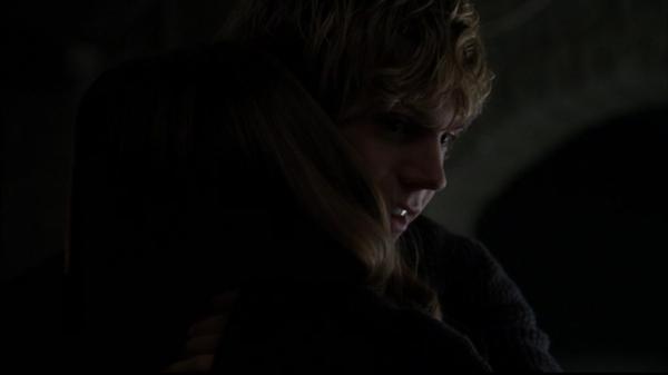 1x05_Halloween_Part_2__-0121.jpg