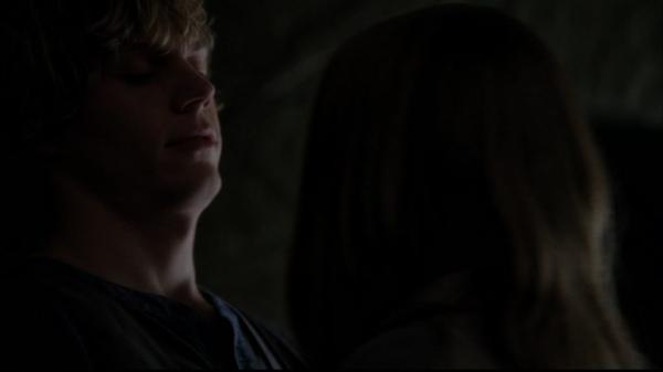 1x05_Halloween_Part_2__-0130.jpg