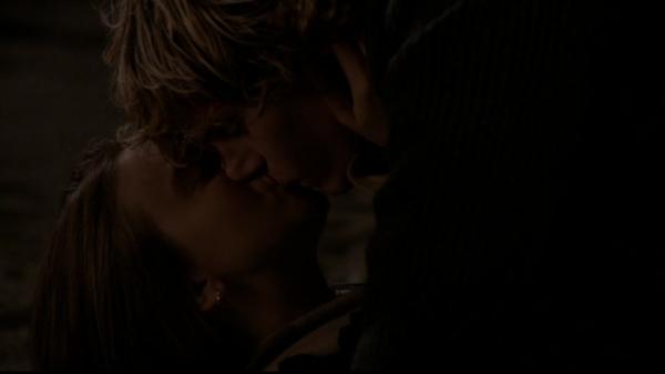1x05_Halloween_Part_2__-0187.jpg