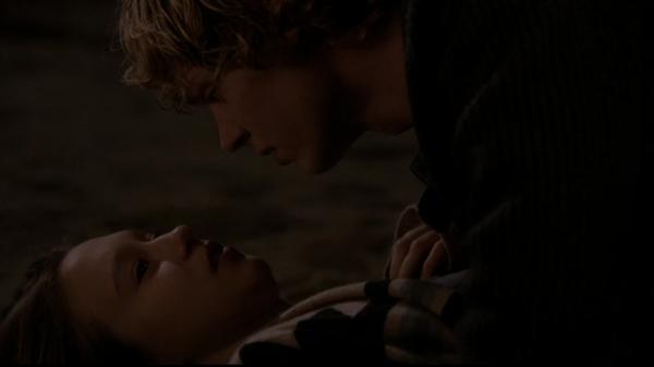 1x05_Halloween_Part_2__-0217.jpg