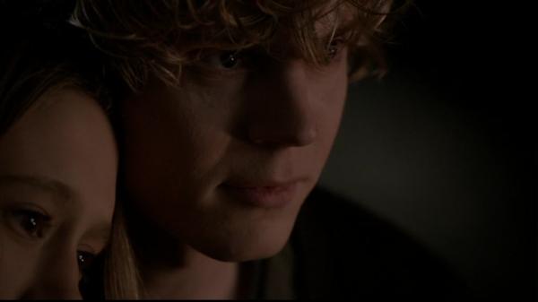 1x05_Halloween_Part_2__-0274.jpg