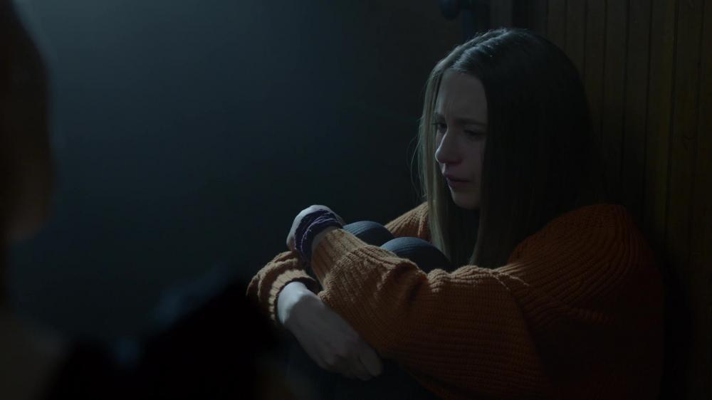 Click to view full size image
==============
806-ReturntoMurderHouse-226.jpg 806-ReturntoMurderHouse-226.jpg