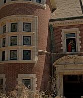 806-ReturntoMurderHouse-303.jpg