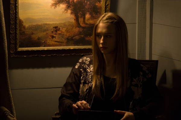 Click to view full size image
==============
AHS_EP007_0406.jpg AHS_EP007_0406.jpg