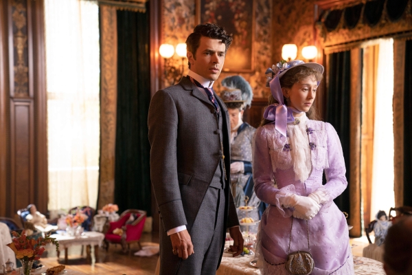 TheGildedAge_1x2_Still_UHQ.jpg