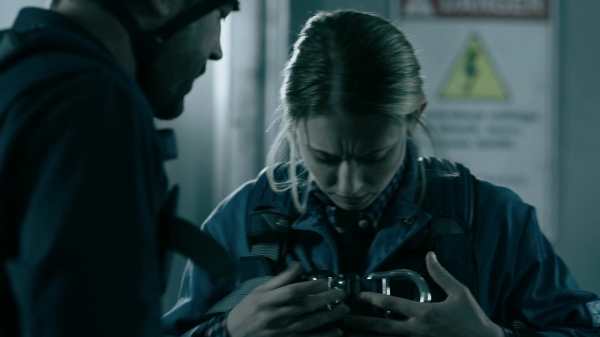 Click to view full size image
==============
50_States_Of_Fright_S02E02_Part2_1080p__0058.jpg 50_States_Of_Fright_S02E02_Part2_1080p__0058.jpg