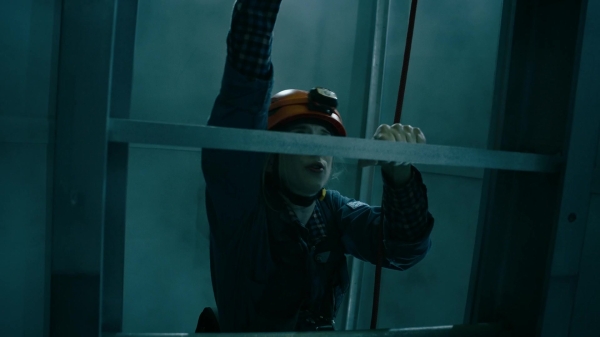 Click to view full size image
==============
50_States_Of_Fright_S02E02_Part2_1080p__0516.jpg 50_States_Of_Fright_S02E02_Part2_1080p__0516.jpg