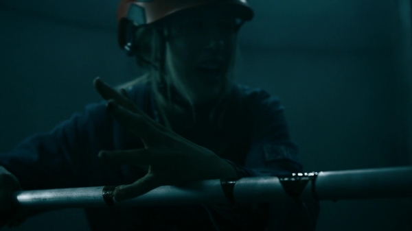 Click to view full size image
==============
50_States_Of_Fright_S02E03_Part3_1080p__0280.jpg 50_States_Of_Fright_S02E03_Part3_1080p__0280.jpg