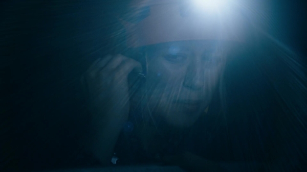 Click to view full size image
==============
50_States_Of_Fright_S02E03_Part3_1080p__0372.jpg 50_States_Of_Fright_S02E03_Part3_1080p__0372.jpg