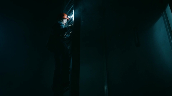 Click to view full size image
==============
50_States_Of_Fright_S02E03_Part3_1080p__0384.jpg 50_States_Of_Fright_S02E03_Part3_1080p__0384.jpg
