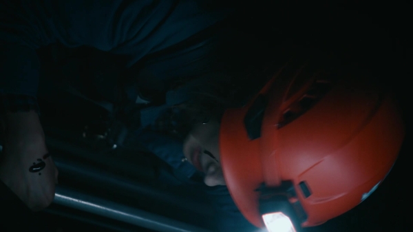Click to view full size image
==============
50_States_Of_Fright_S02E03_Part3_1080p__0417.jpg 50_States_Of_Fright_S02E03_Part3_1080p__0417.jpg