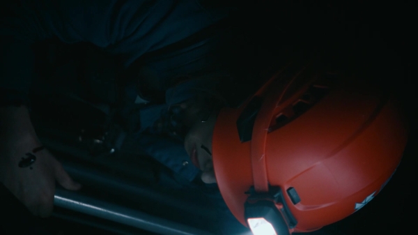 Click to view full size image
==============
50_States_Of_Fright_S02E03_Part3_1080p__0418.jpg 50_States_Of_Fright_S02E03_Part3_1080p__0418.jpg