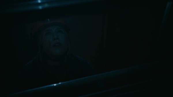 Click to view full size image
==============
50_States_Of_Fright_S02E03_Part3_1080p__0543.jpg 50_States_Of_Fright_S02E03_Part3_1080p__0543.jpg
