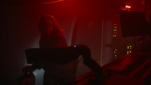 Click to view full size image
==============
50_States_Of_Fright_S02E03_Part3_1080p__0698.jpg 50_States_Of_Fright_S02E03_Part3_1080p__0698.jpg