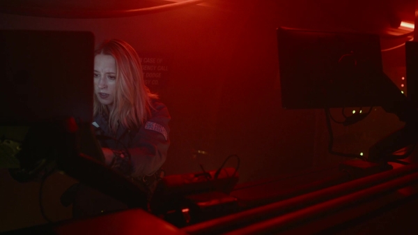 Click to view full size image
==============
50_States_Of_Fright_S02E03_Part3_1080p__0714.jpg 50_States_Of_Fright_S02E03_Part3_1080p__0714.jpg