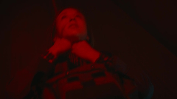 Click to view full size image
==============
50_States_Of_Fright_S02E03_Part3_1080p__0774.jpg 50_States_Of_Fright_S02E03_Part3_1080p__0774.jpg