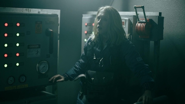 Click to view full size image
==============
50_States_Of_Fright_S02E03_Part3_1080p__0854.jpg 50_States_Of_Fright_S02E03_Part3_1080p__0854.jpg