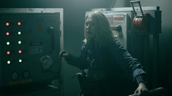 Click to view full size image
==============
50_States_Of_Fright_S02E03_Part3_1080p__0862.jpg 50_States_Of_Fright_S02E03_Part3_1080p__0862.jpg