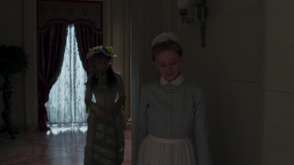 The_Gilded_Age_S01E05_Charity_Has_Two_Functions_1080p__0316.jpg