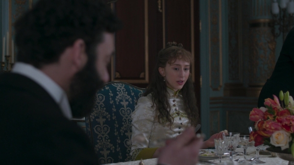 The_Gilded_Age_S01E05_Charity_Has_Two_Functions_1080p__0885.jpg