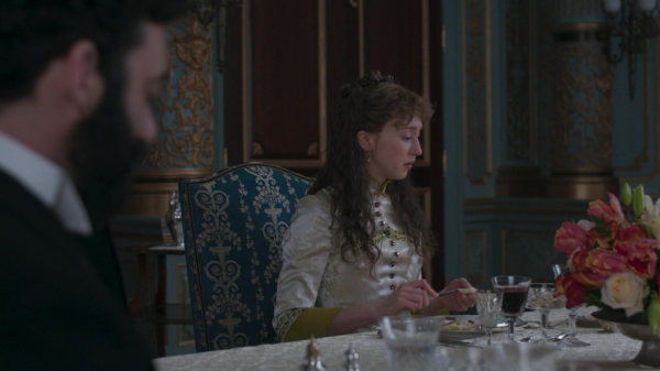 The_Gilded_Age_S01E05_Charity_Has_Two_Functions_1080p__0910.jpg