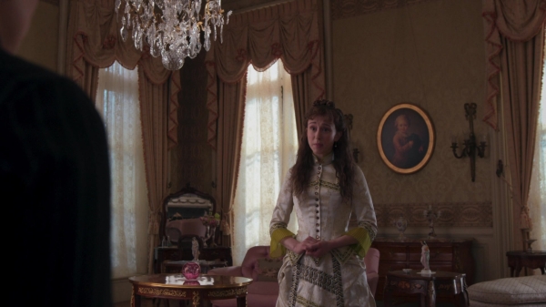 Click to view full size image
==============
The_Gilded_Age_S01E05_Charity_Has_Two_Functions_1080p__1968.jpg The_Gilded_Age_S01E05_Charity_Has_Two_Functions_1080p__1968.jpg