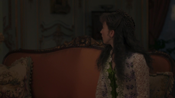 Click to view full size image
==============
The_Gilded_Age_S01E05_Charity_Has_Two_Functions_1080p__6154.jpg The_Gilded_Age_S01E05_Charity_Has_Two_Functions_1080p__6154.jpg