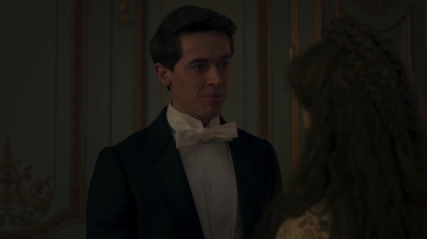 Click to view full size image
==============
The_Gilded_Age_S01E05_Charity_Has_Two_Functions_1080p__6261.jpg The_Gilded_Age_S01E05_Charity_Has_Two_Functions_1080p__6261.jpg