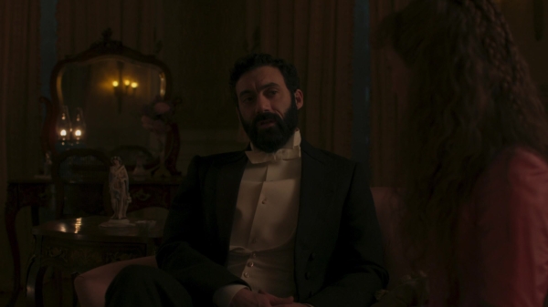 Click to view full size image
==============
The_Gilded_Age_S01E06_Heads_Have_Rolled_For_Less_1080p__2671.jpg The_Gilded_Age_S01E06_Heads_Have_Rolled_For_Less_1080p__2671.jpg