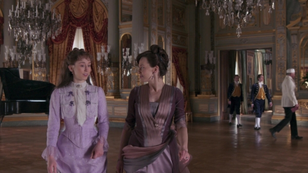 Click to view full size image
==============
The_Gilded_Age_S01E08_Tucked_Up_In_Newport_1080p__0502.jpg The_Gilded_Age_S01E08_Tucked_Up_In_Newport_1080p__0502.jpg