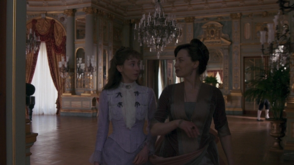 Click to view full size image
==============
The_Gilded_Age_S01E08_Tucked_Up_In_Newport_1080p__0512.jpg The_Gilded_Age_S01E08_Tucked_Up_In_Newport_1080p__0512.jpg