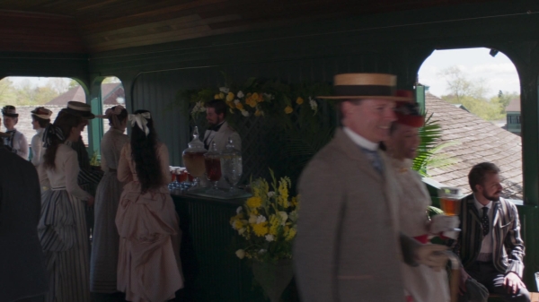 The_Gilded_Age_S01E08_Tucked_Up_In_Newport_1080p__3913.jpg