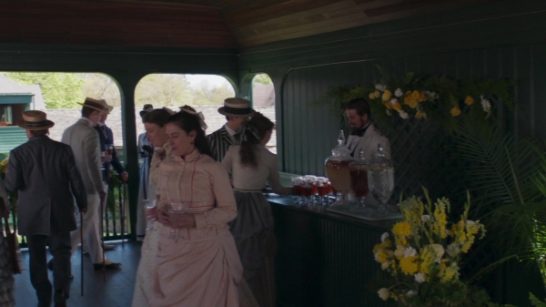 Click to view full size image
==============
The_Gilded_Age_S01E08_Tucked_Up_In_Newport_1080p__3920.jpg The_Gilded_Age_S01E08_Tucked_Up_In_Newport_1080p__3920.jpg