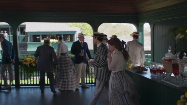 Click to view full size image
==============
The_Gilded_Age_S01E08_Tucked_Up_In_Newport_1080p__3927.jpg The_Gilded_Age_S01E08_Tucked_Up_In_Newport_1080p__3927.jpg
